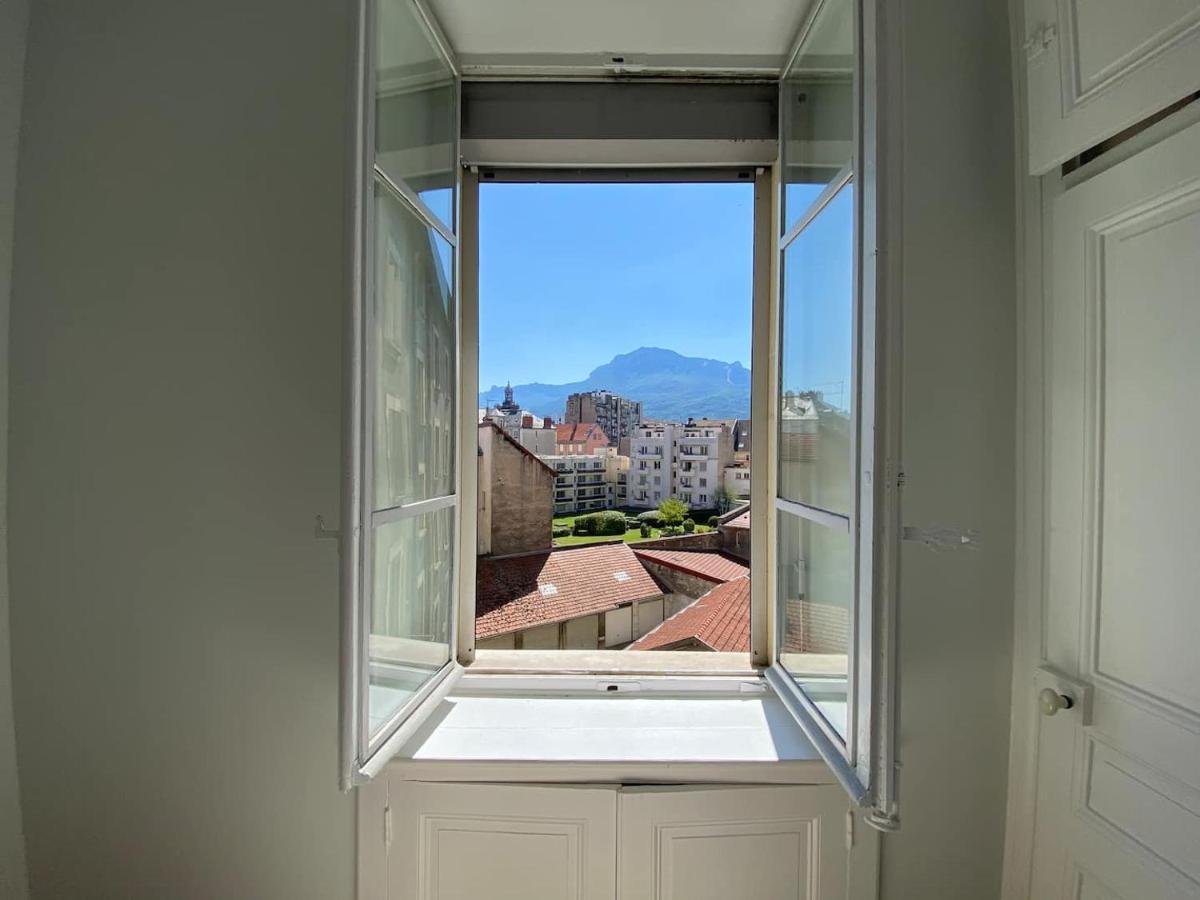 Le Téléphérique, vue Bastille, 6 pers, 300 m Gare Grenoble Exterior foto